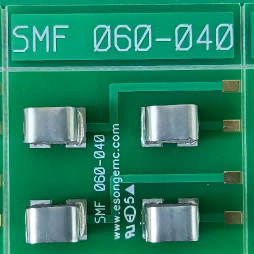伝導性の保護をめっきする10x13mm EMIの泡ガスケット